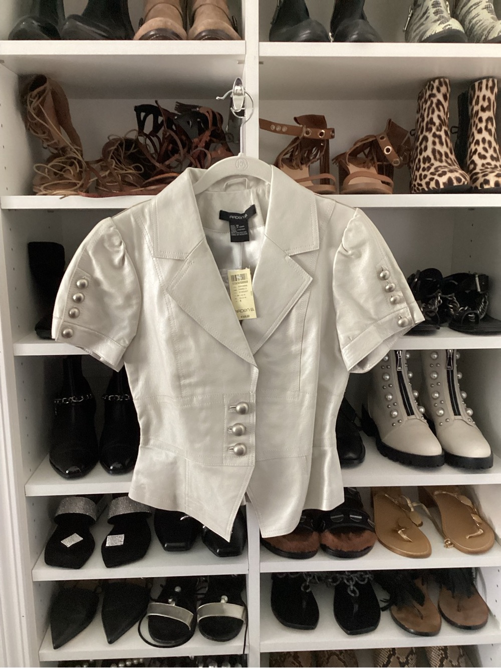 Arden B Cream Short-Sleeve Button Front Blazer